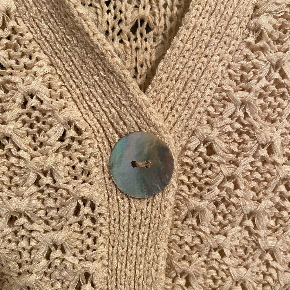 Jones New York sweater with shell button - Picture 3 of 8